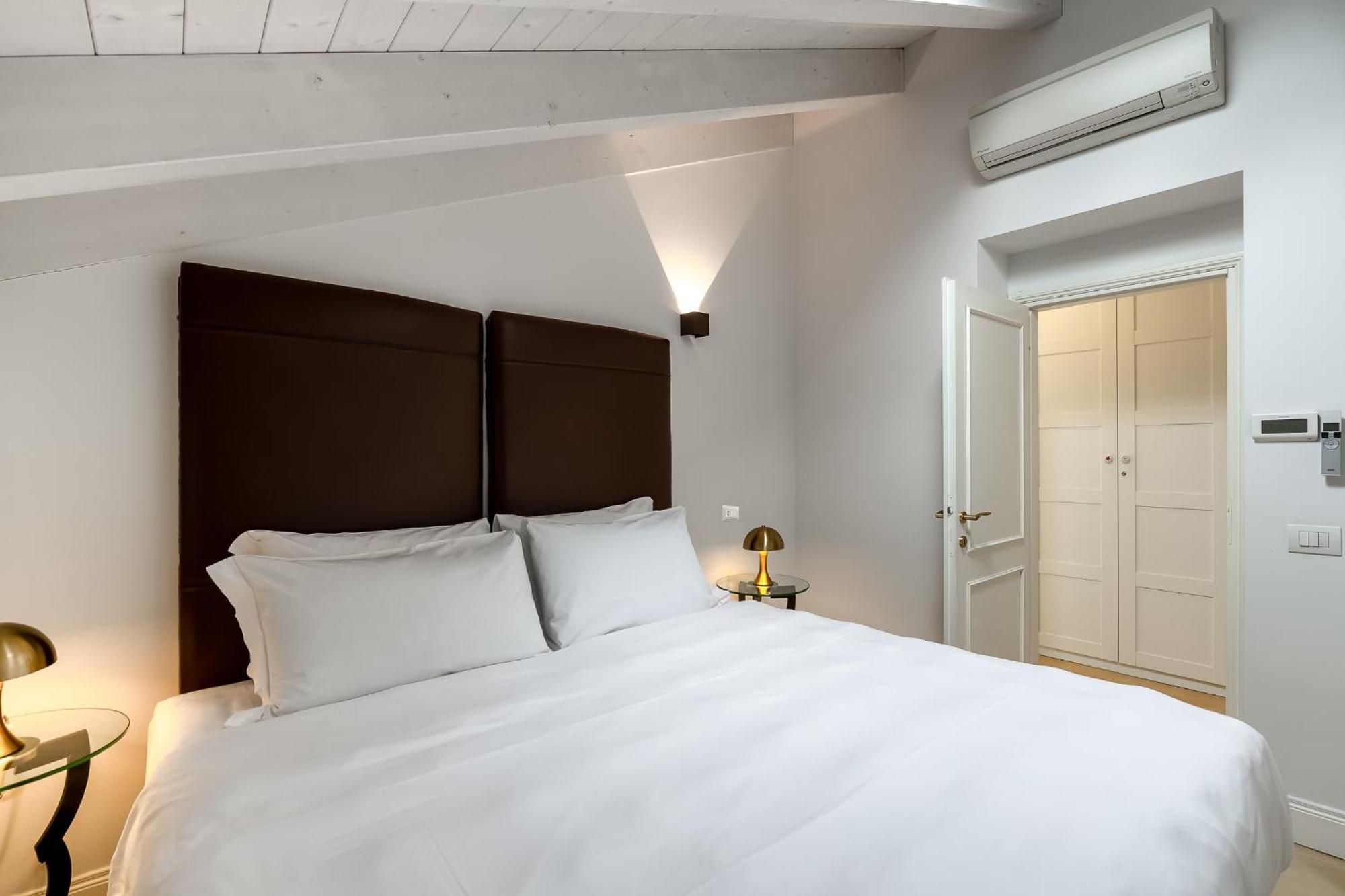 Allegroitalia Penthouse Montenapoleone Milan Exterior photo