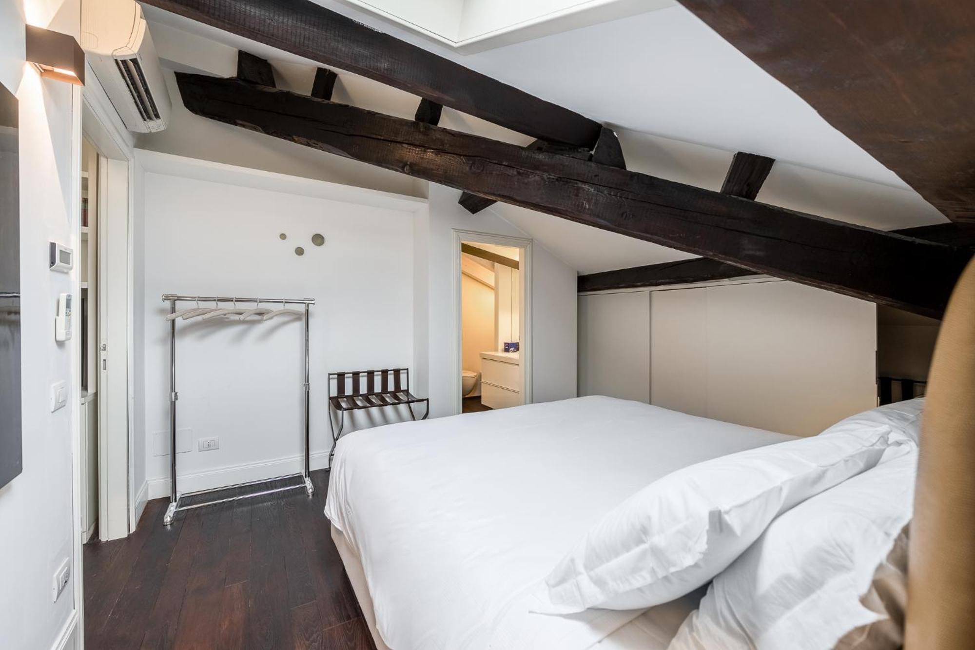 Allegroitalia Penthouse Montenapoleone Milan Exterior photo